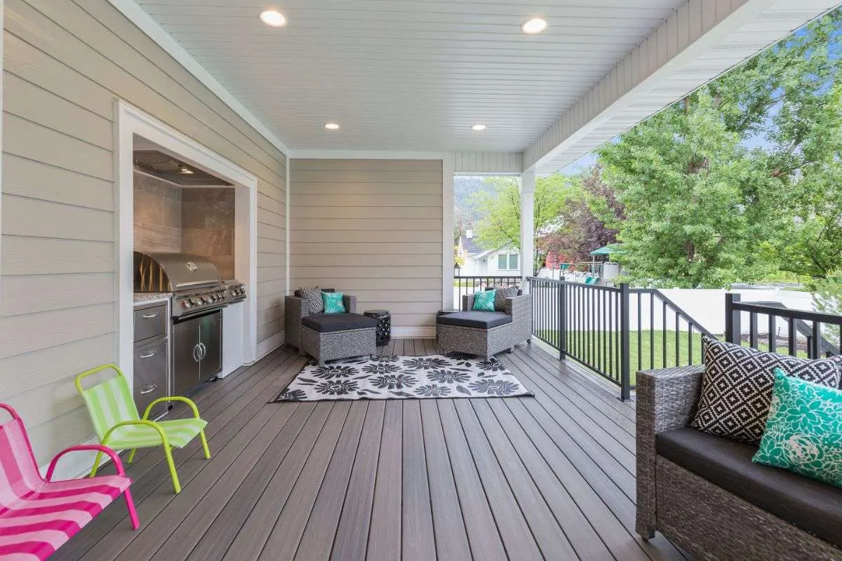Large Ideas For Large Decks