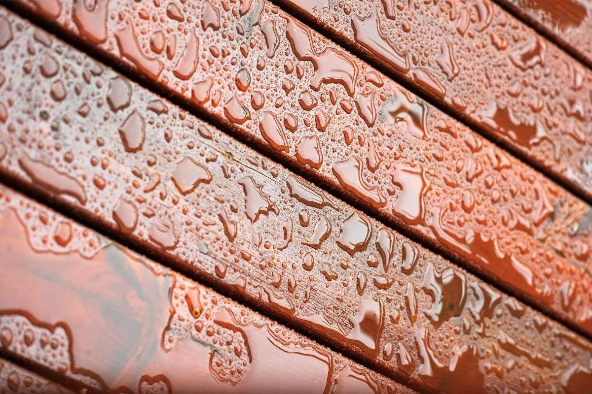Is Deckorators Decking Slippery When Wet (1)