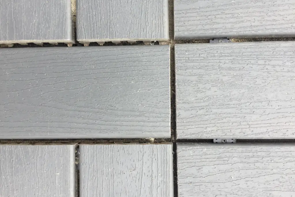 Composite Deck Boards Sapced For Expansion and Contraction